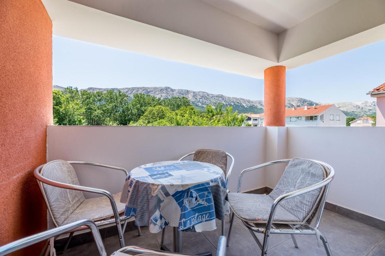 Apartments Melania & Antonia Baska  Exterior photo